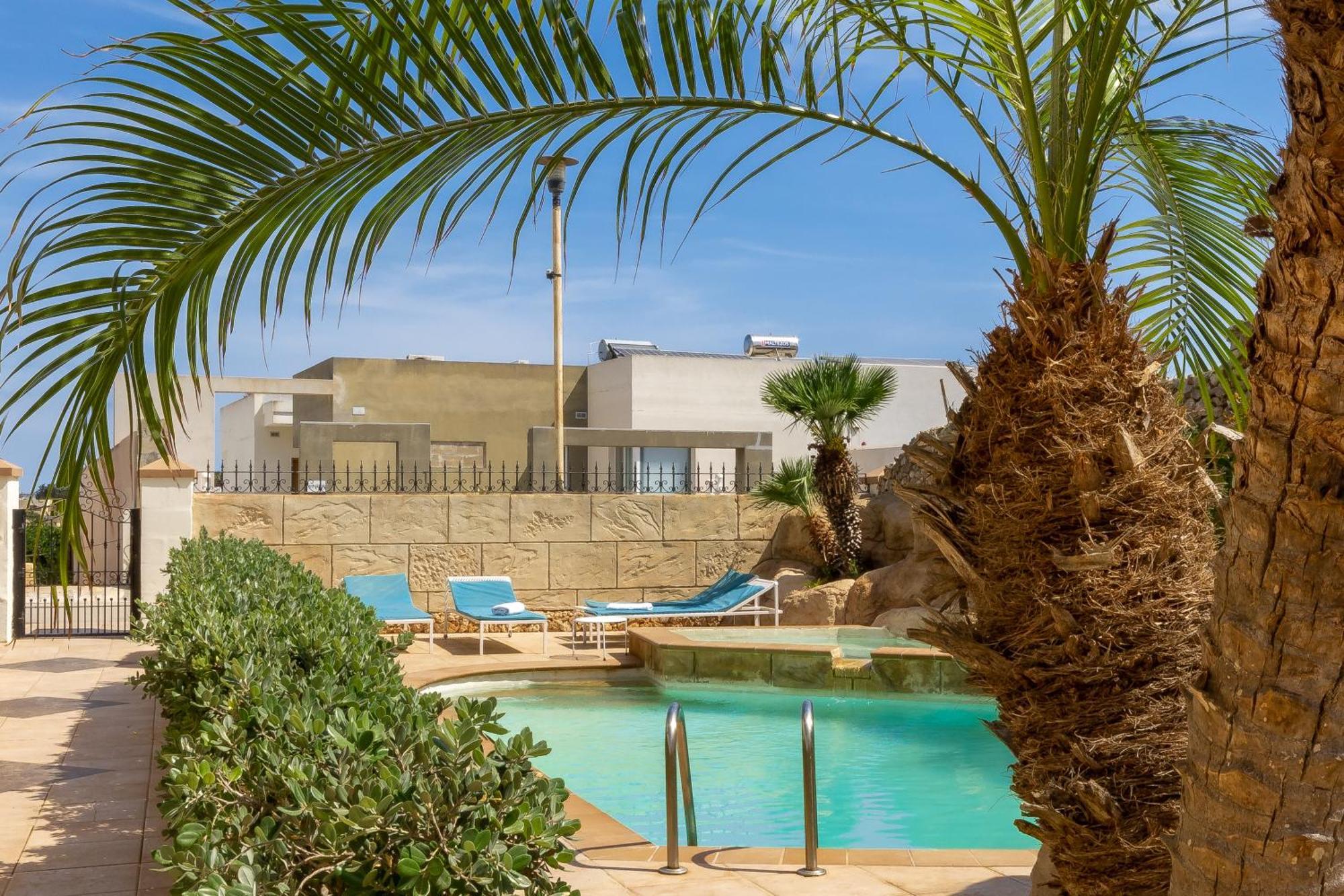 Villa & Pool Apartments In Mellieha Bay Zewnętrze zdjęcie