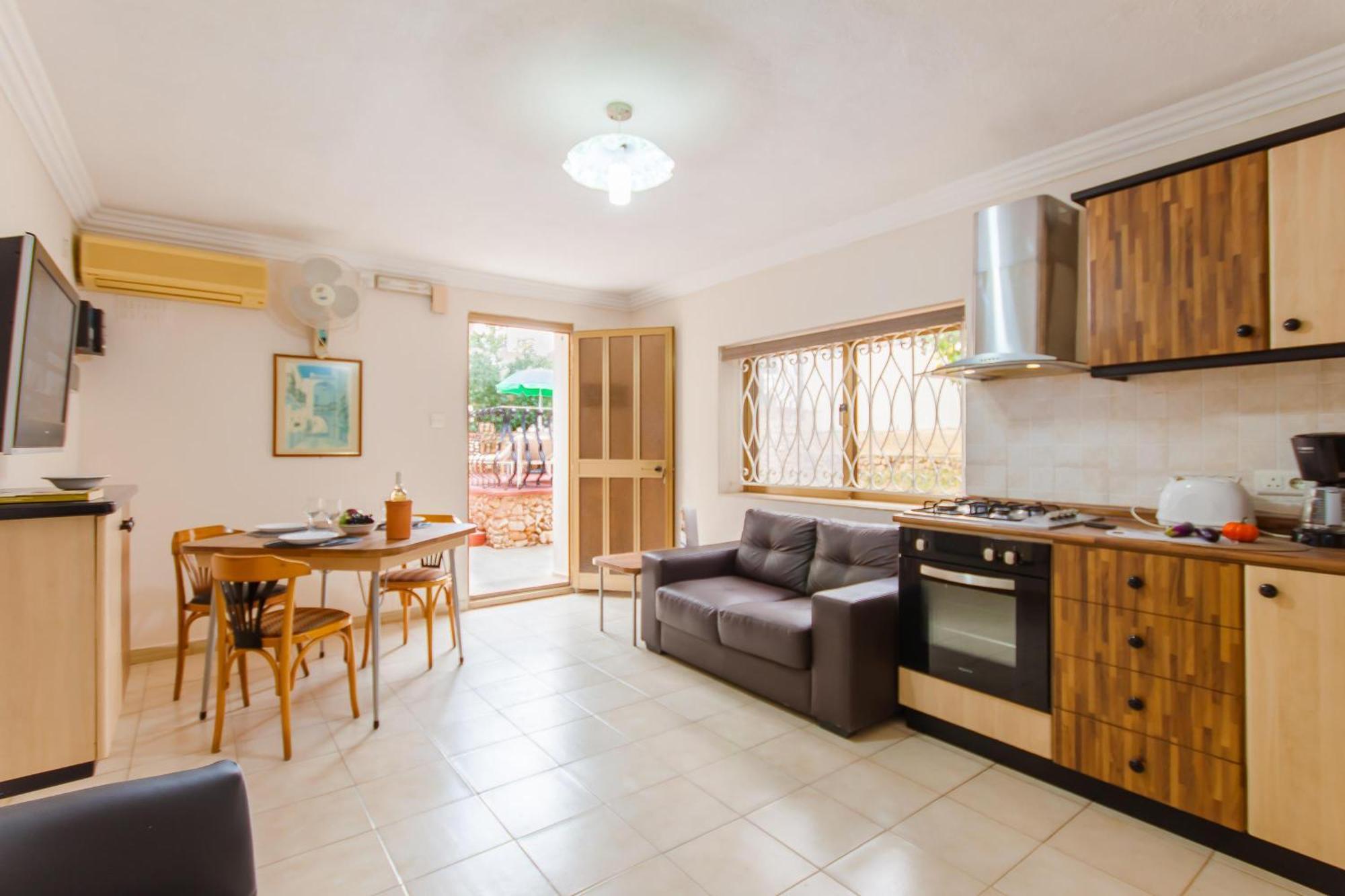 Villa & Pool Apartments In Mellieha Bay Zewnętrze zdjęcie