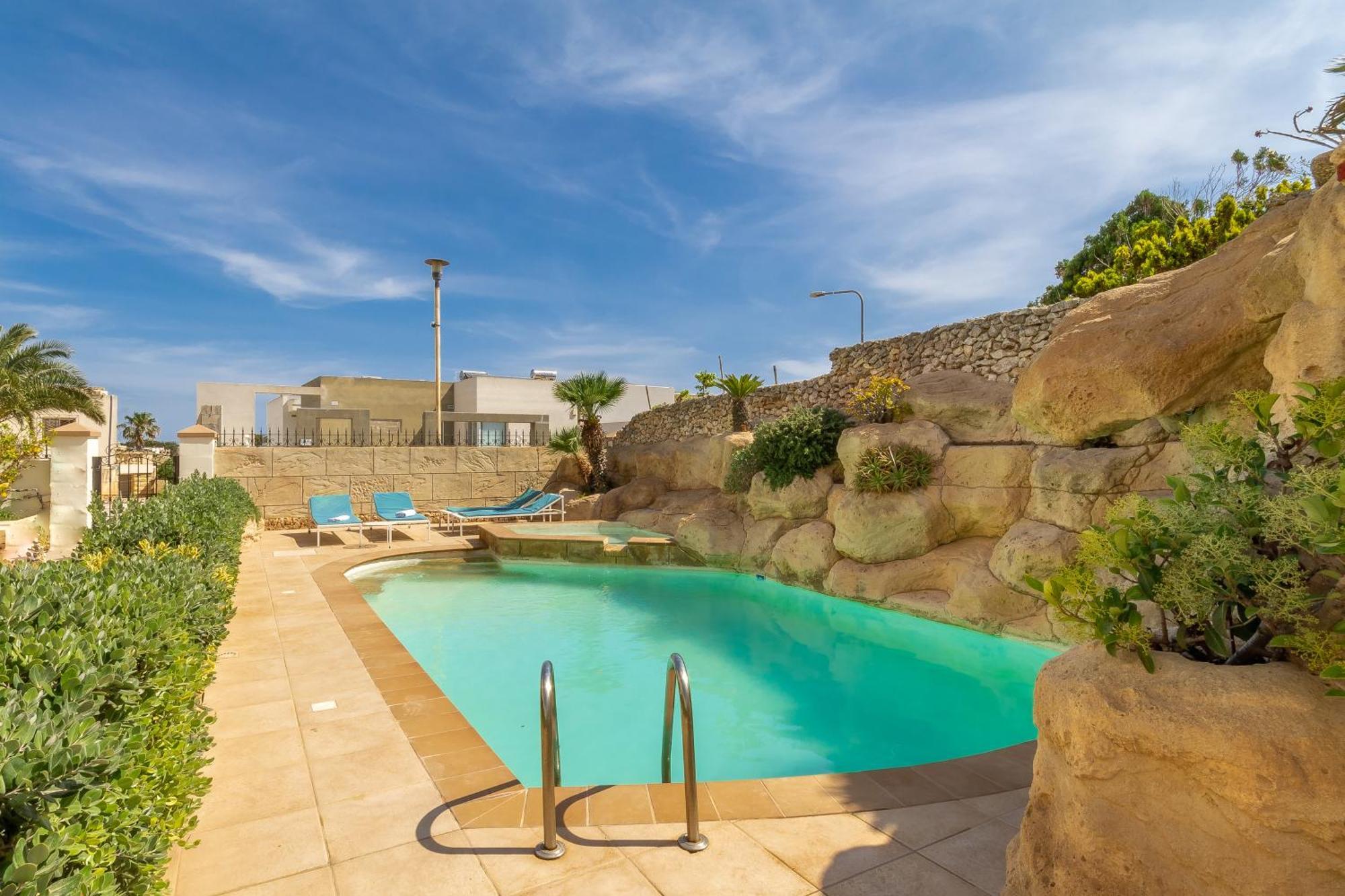 Villa & Pool Apartments In Mellieha Bay Zewnętrze zdjęcie