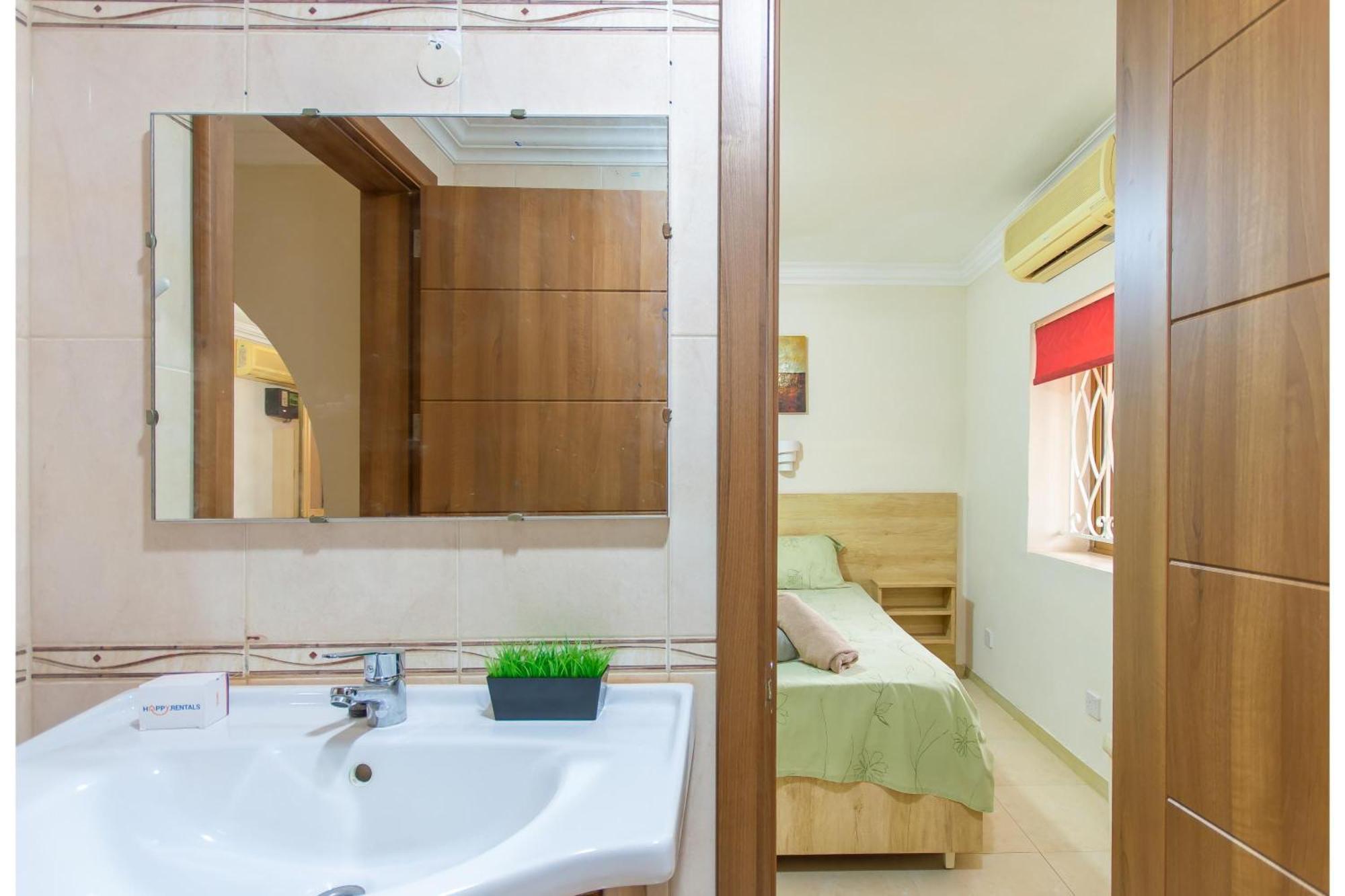 Villa & Pool Apartments In Mellieha Bay Zewnętrze zdjęcie
