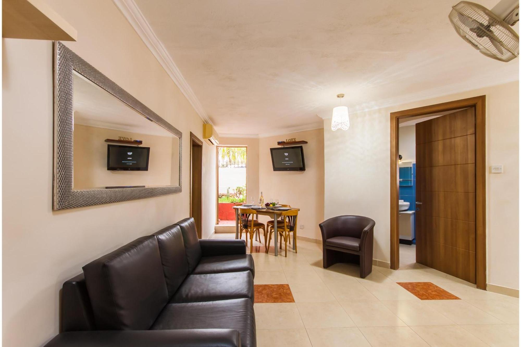 Villa & Pool Apartments In Mellieha Bay Zewnętrze zdjęcie